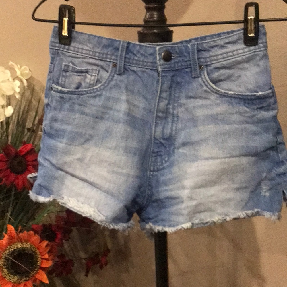 Cute jean shorts